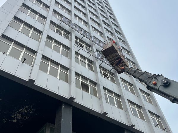 Монтаж вывесок Химки
