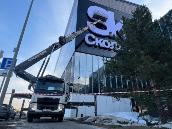 Монтаж световых букв